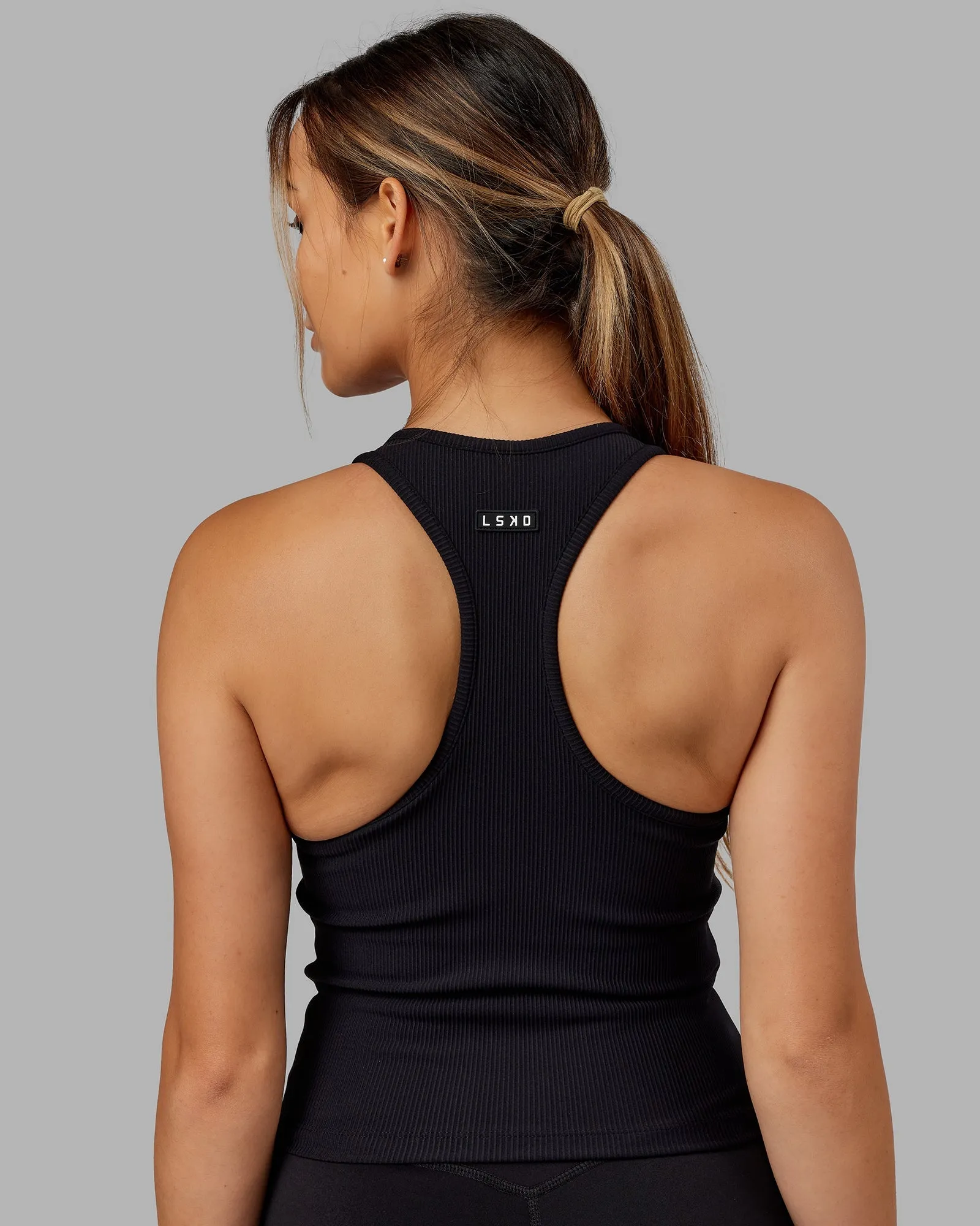 Flow Ribbed Shelf Bra Performance Tank - Black