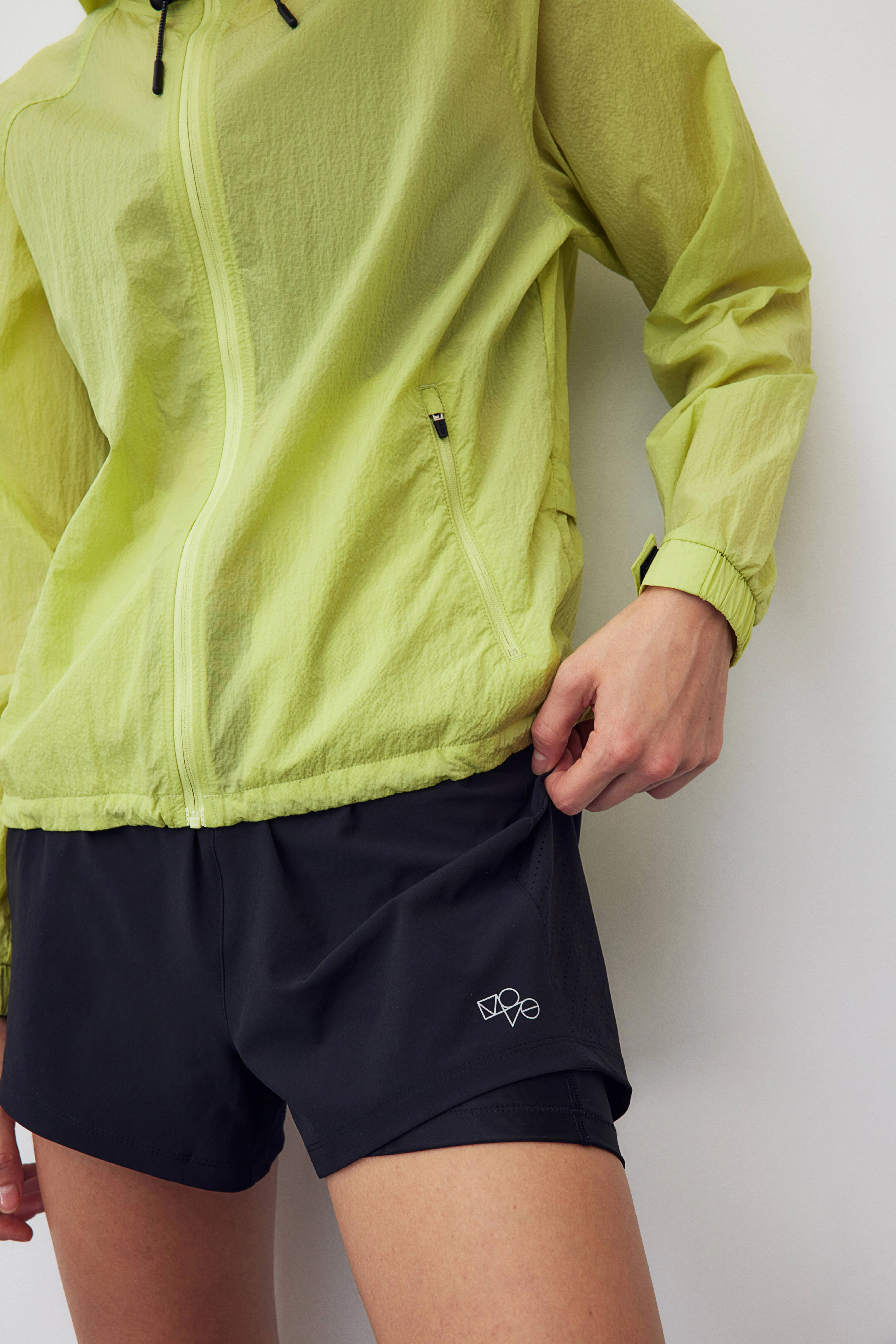 Hooded running jacket - Long sleeve - Regular length - Neon green - Ladies | H&M GB