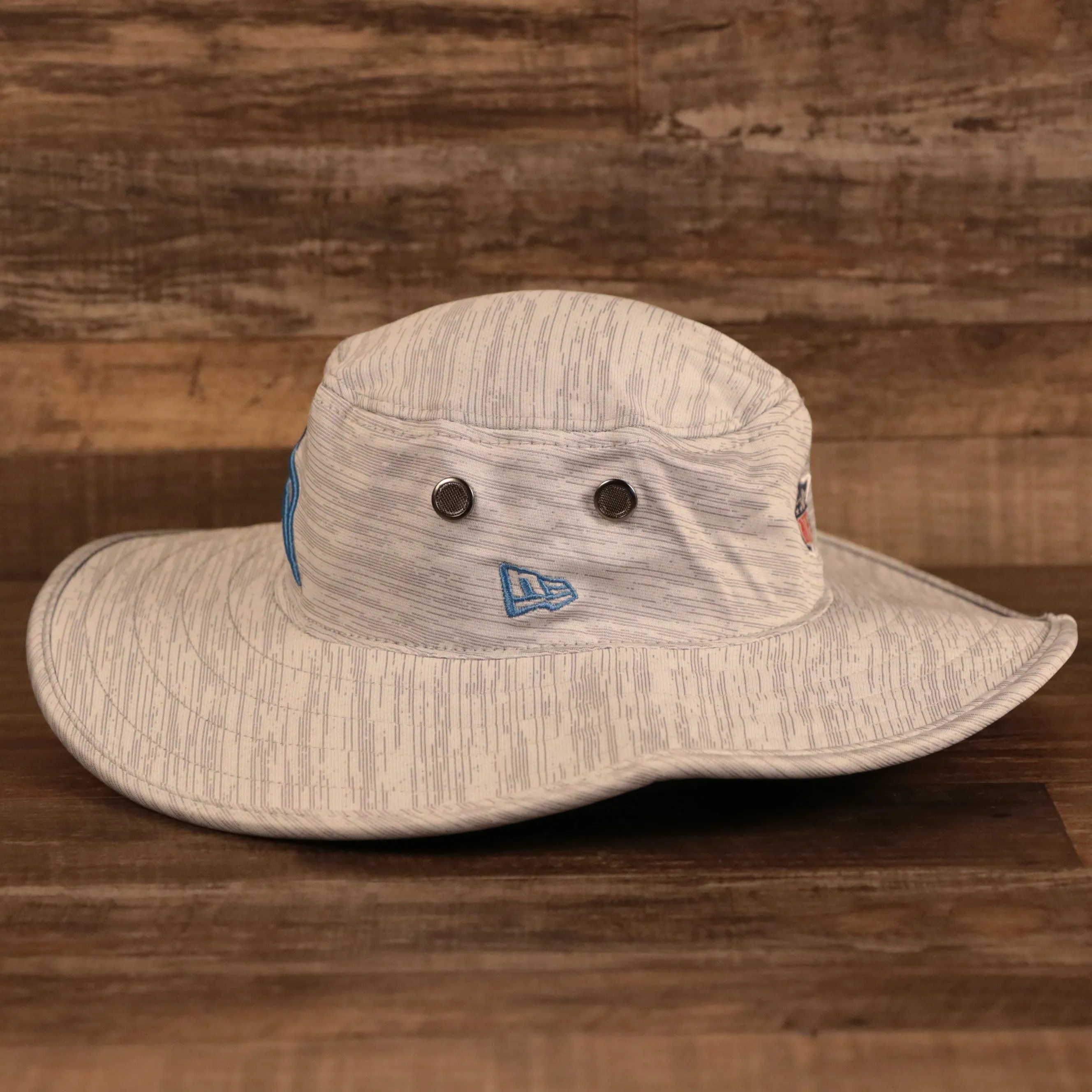 NEW ERA | LOS ANGELES CHARGERS | BOLT PATCH FRONT | NFL TRAINING 2021 | PANAMA BUCKET HAT | LIGHT BLUE BOTTOM | GRAY | OSFM