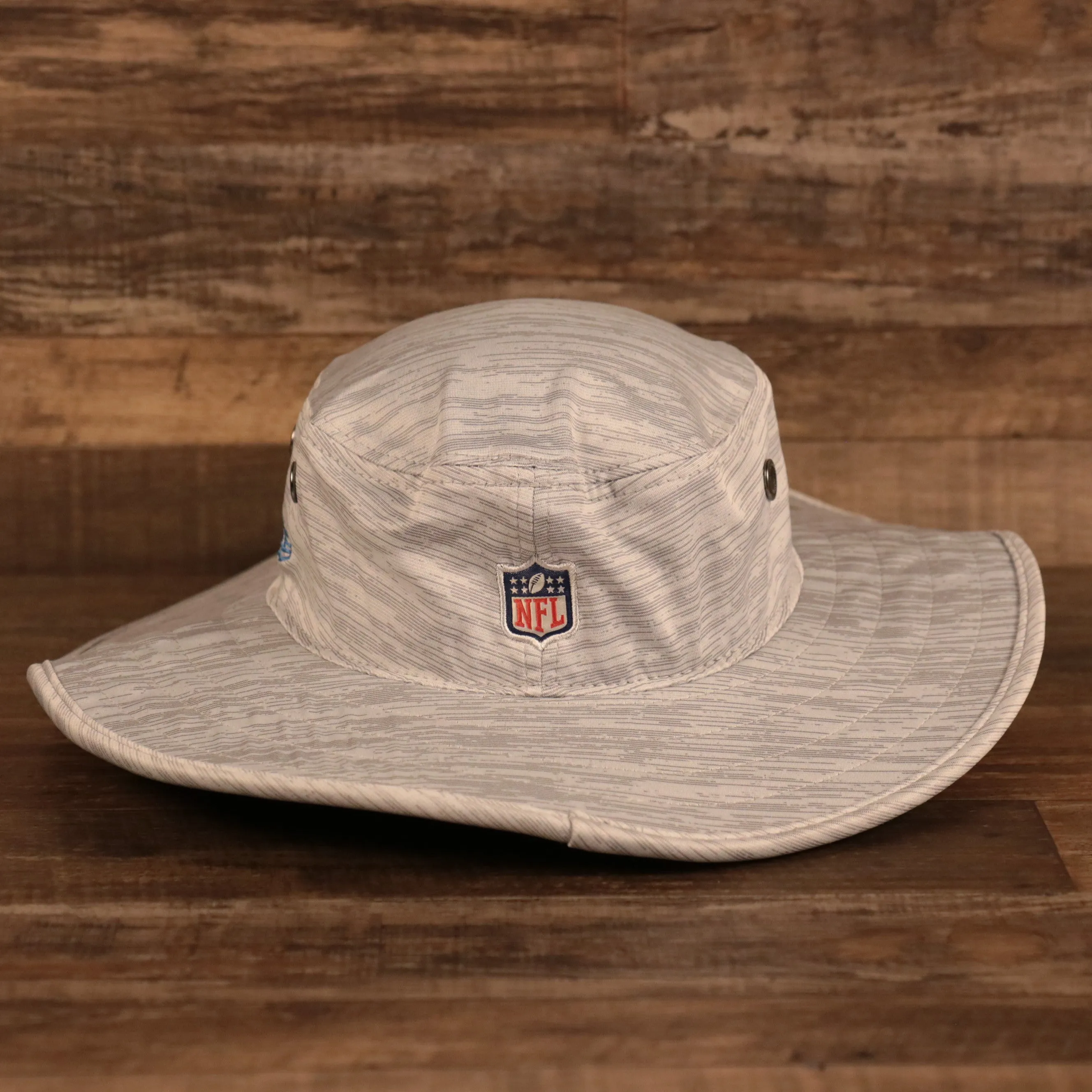 NEW ERA | LOS ANGELES CHARGERS | BOLT PATCH FRONT | NFL TRAINING 2021 | PANAMA BUCKET HAT | LIGHT BLUE BOTTOM | GRAY | OSFM