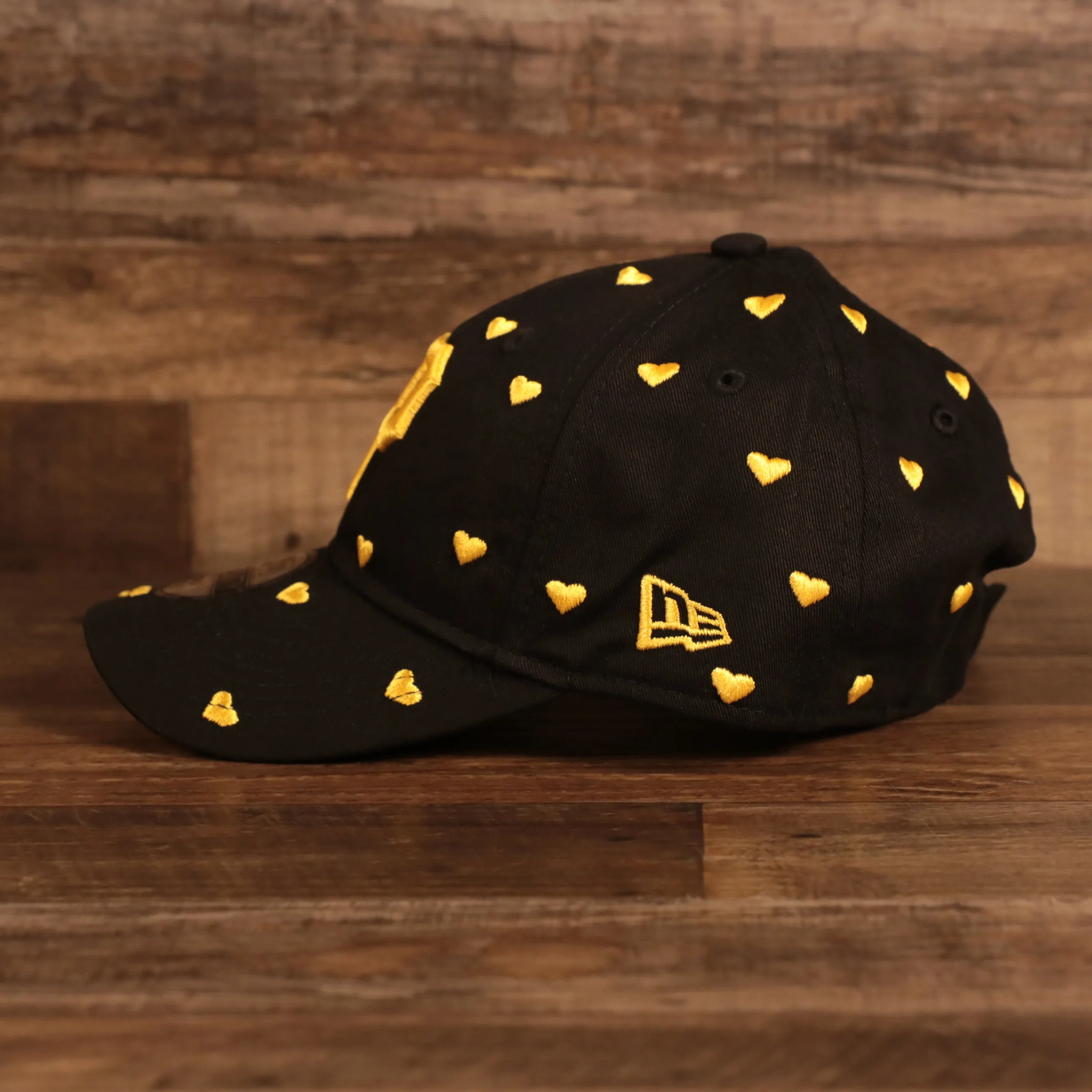 NEW ERA | PITTSBURGH PIRATES | DAD HAT | HEART CONFETTI | BLACK | CHILD OSFM