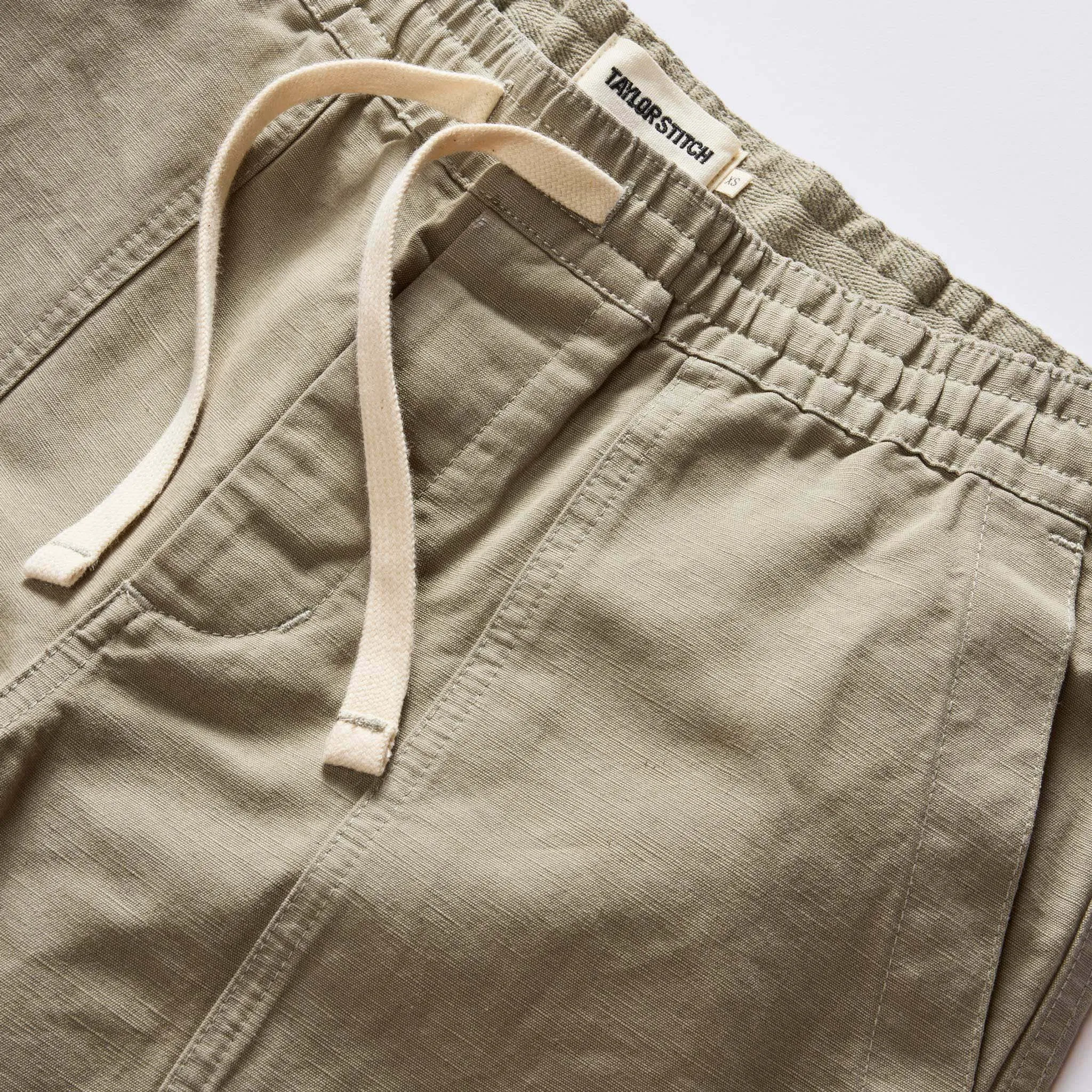 The Apres Trail Short in Light Sage Slub