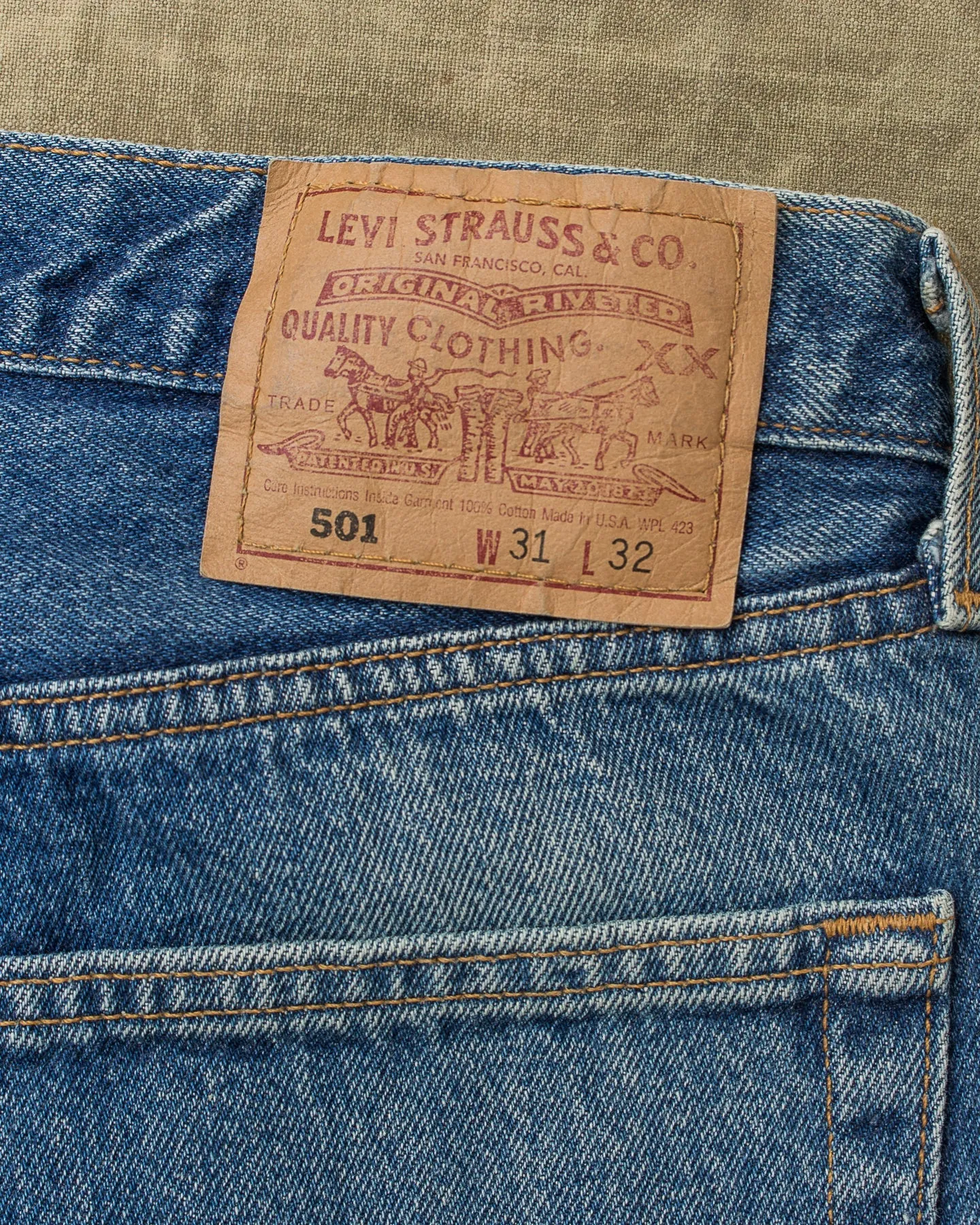 Vintage 1990's Made in USA Levi's 501 Jeans W 31 / L 32